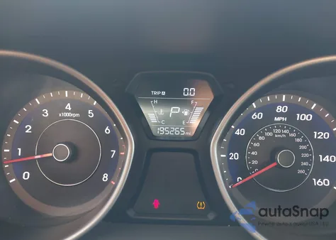 2014 Hyundai Elantra Se z USA, uszkodzony, nr VIN 5NPDH4AE7EH495643